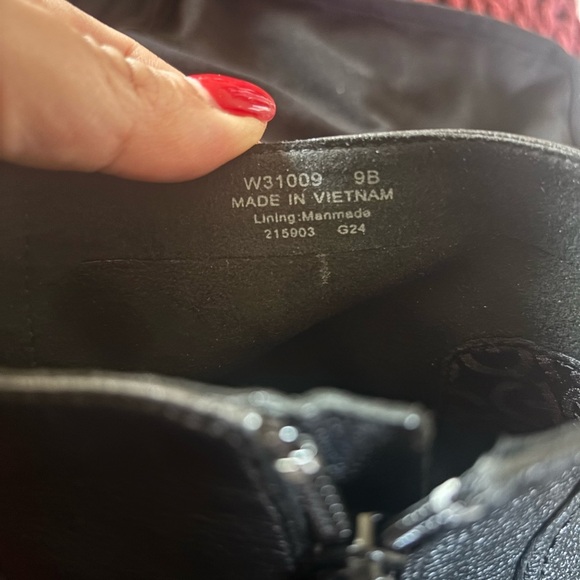 Cole Haan NAIA Sleek Black Boots for Every Occasion - Picture 2 of 9